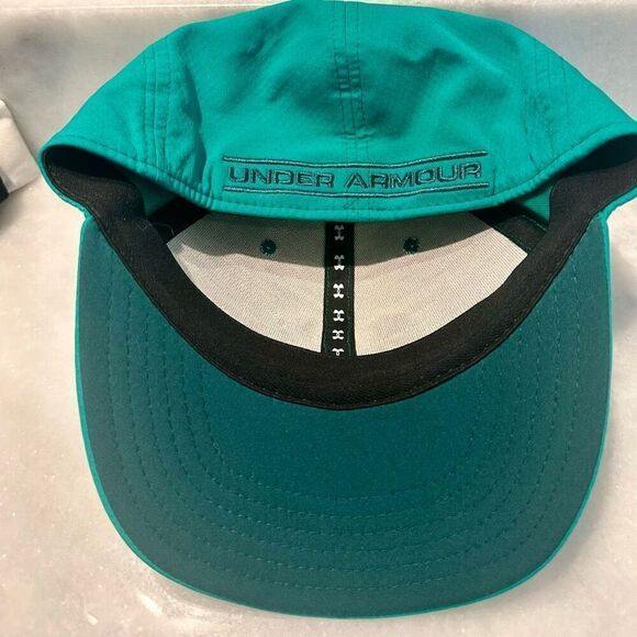 Under Armour Curved Brim Logo Fitted Blitzing Cap Green Medium-Large - Picture 2 of 3